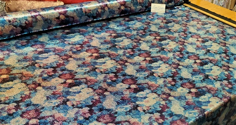 Lentejuelas elásticas impresas digitalmente en tela de spandex se vende por "floral azul/púrpura" Foto 4 de 4