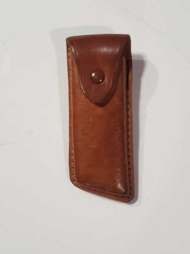 Smith & Wesson Model 422 Leather Magazine Pouch. Good Condition.