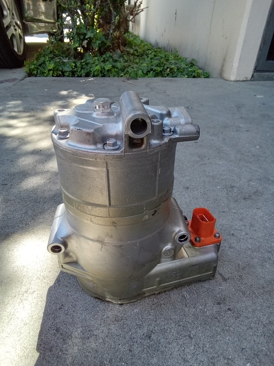中古 レンツ α-10G New Sanden OEM AC Compressor 9J1816797A Fits Porsche Taycan 2020