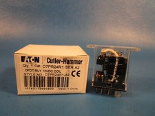 Eaton D7PR24 R1, relé DPDT, bobina de 12 VDC, martillo cortador Eaton D7PR24R1
