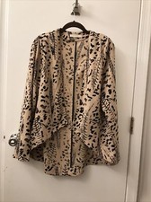 Gorgeous Silky Blazer/cardigan By Lush