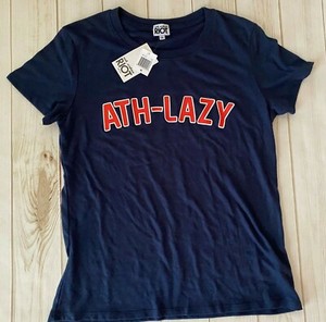 navy blue and red graphic tees