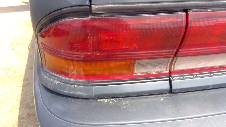 1991 Mitsubishi Galant Vr-4 Driver Left Tail Light Oem Brake Lamp Rear - Image 4 of 4