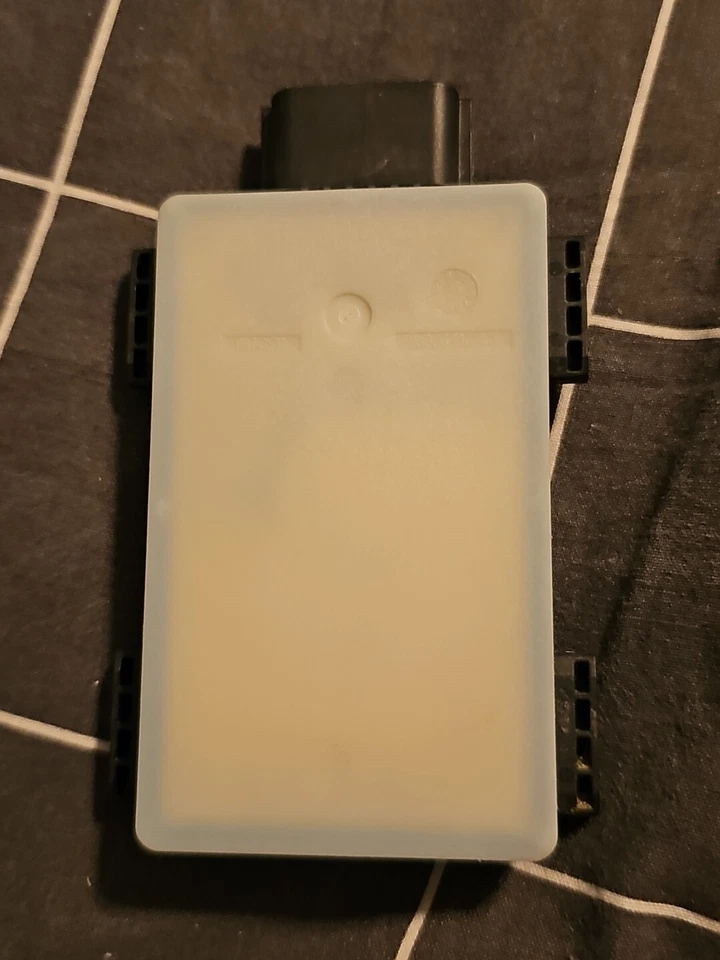 2022-2023 Jeep Grand Cherokee задняя панель пустой датчик 68629 572AA - Изображение 2 из 4