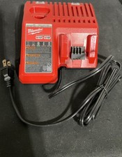 Chargeur Milwaukee M12 M18 neuf objet ouvert 12v 240