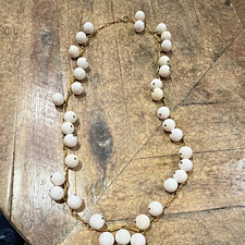 Vintage White Beaded Necklace - Gold tone Cha...