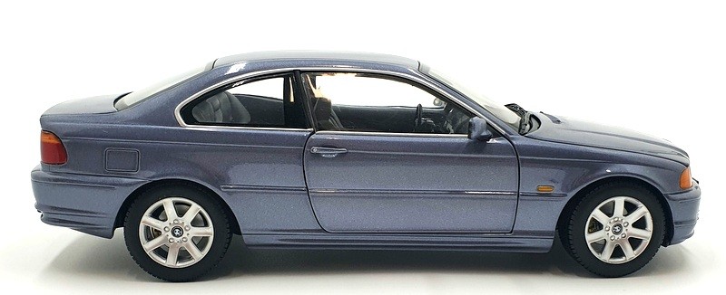 Kyosho 1/18 Scale 80 43 9 411 583 - BMW 318 CI - Light