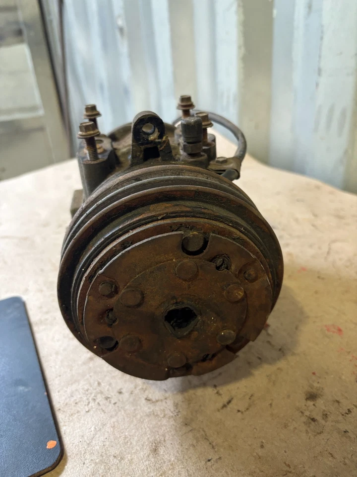 Dodge D150 D350 W150 W250 1993 1991 1989 Ramcharger D250 usado compresor de aire acondicionado OEM Foto 3 de 4