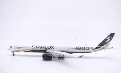 1:400 Phoenix Starlux Airlines Airbus A350-1000​ Airplane Diecast
