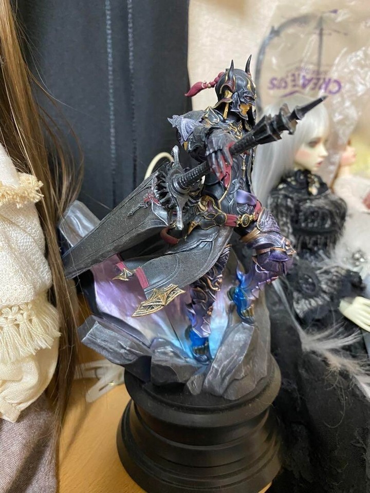 Final Fantasy XIV Dark Knight Shadowbringers Collector's Edition Figure ...