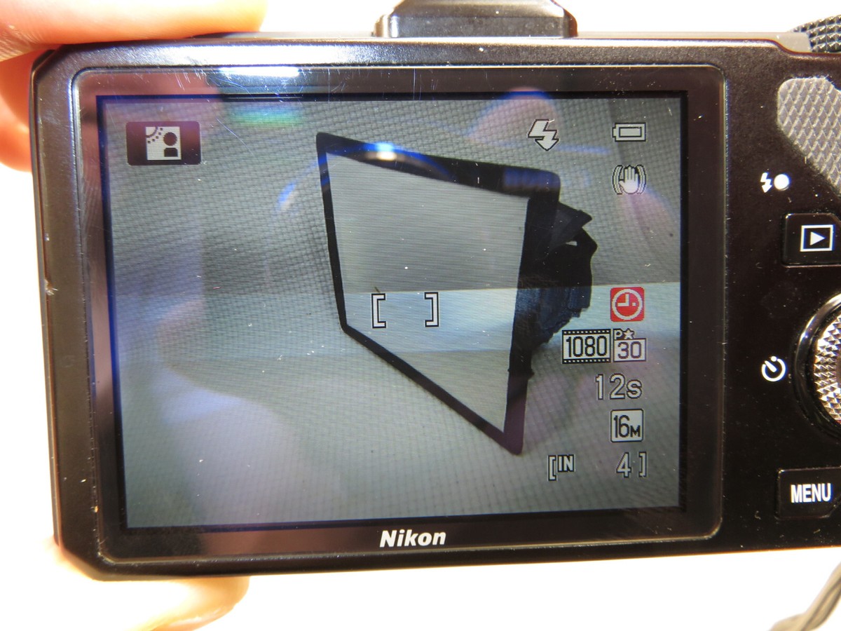 Nikon COOLPIX S9300 16.0MP Digital Camera Black Tested