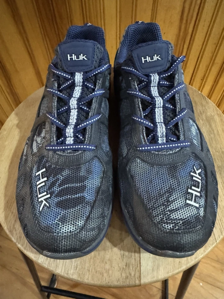 HUK ATTACK Performance Fishing Shoes Men’s Size 7.5 Blue - Image 2 of 4