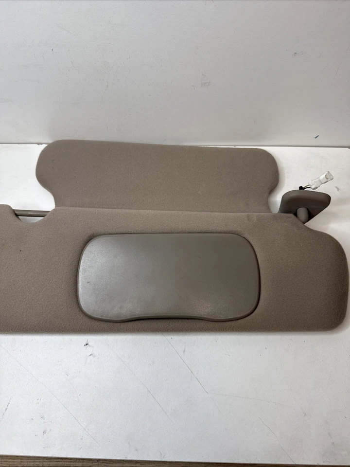 Parasol lado derecho para pasajero Toyota Avalon 1995-1999 bronceado iluminado Foto 2 de 4