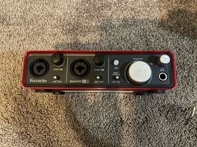 Focusrite Scarlett 2i2 2-Channel USB Audio Interface - AMS-SCARLETT-2I2-2ND-GEN