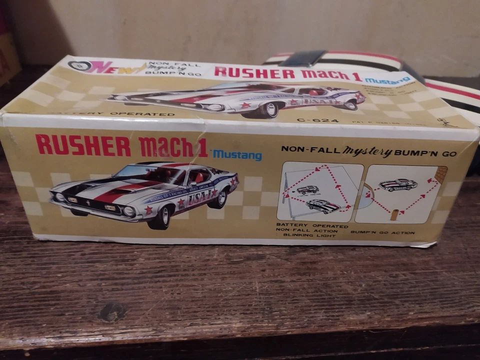 Automobile Giocattolo In Latta Rusher Mach  1 Mustang Con Scatola Originale  - Immagine 3 di 4