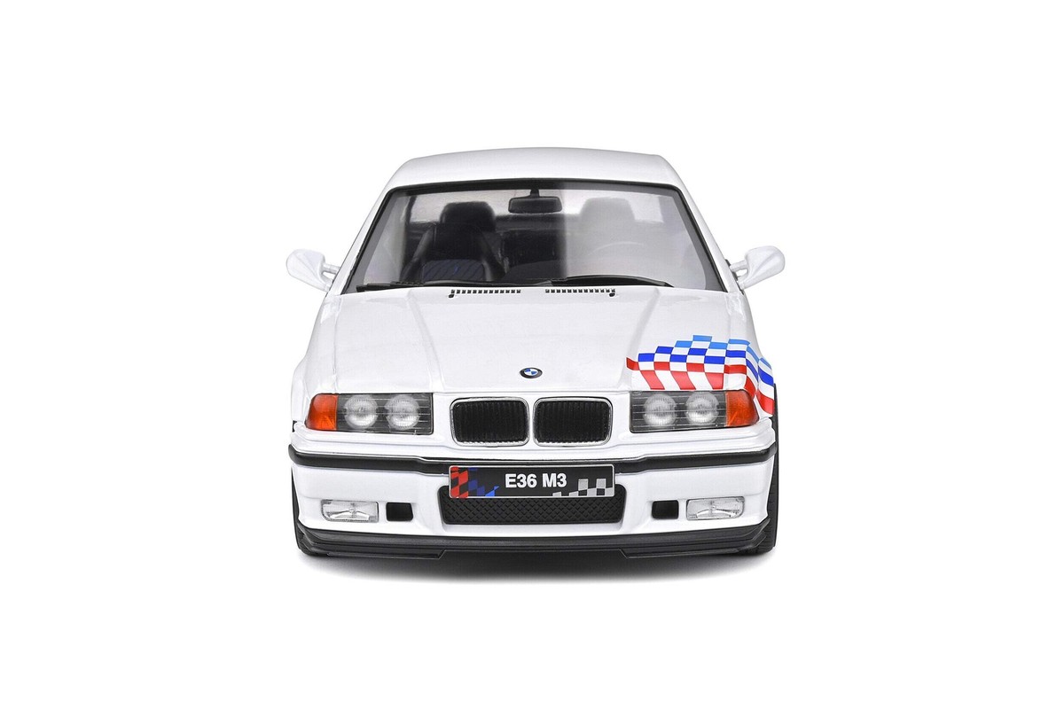 1/18 BMW M3 (E36) ライトウェイト 1995 ホワイト 61vQgMjMXgS._UF350,350_QL50_.jpg