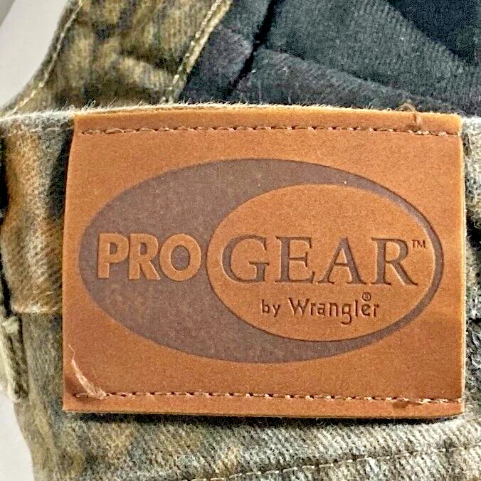Vtg 40x30 Wrangler Pro Gear Fleece Lined Real Tree Hardwoods Camo Hunting Pants - Image 3 of 4