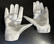 Under Armour New White Youth L F8 UA Youth Boy's Football Gloves w/Gluegrip