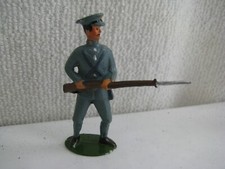 toy soldier- Portuguese