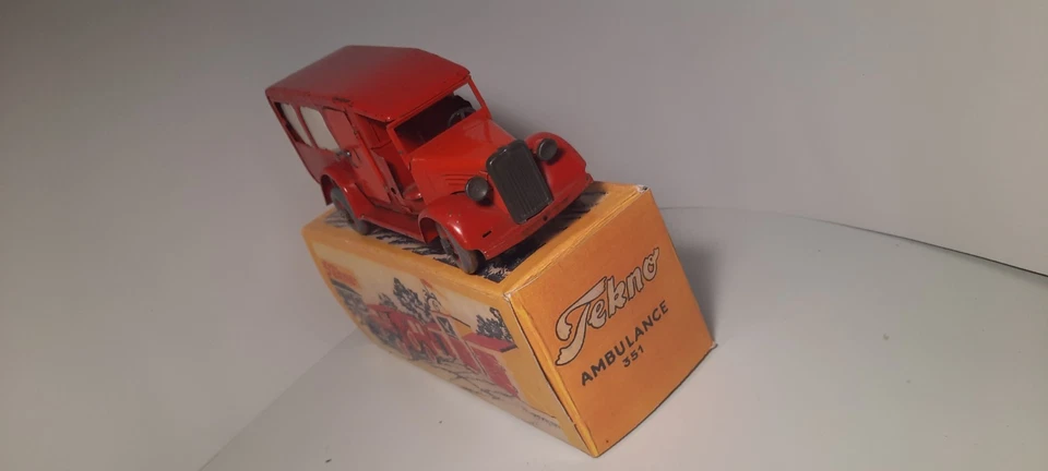 TEKNO de DINAMARCA CAMIÓN AMBULANCIA FALCK 351 HOJALATA EDICIÓN TEMPRANA 1935-1955 Foto 4 de 4