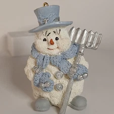 Tobaggonin Encore Group 1999 Snow Buddies Ornament Sled Snowman Figurine