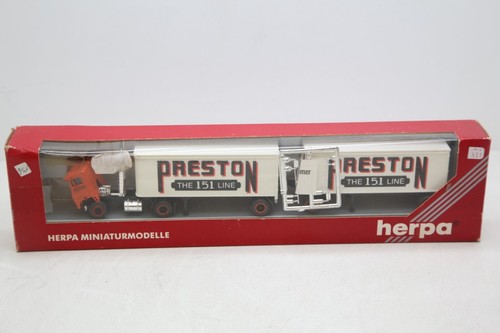 Trucks N' Stuff SPT3200 1:87 W.L.A. - Peterbilt 587 with 53' Dr