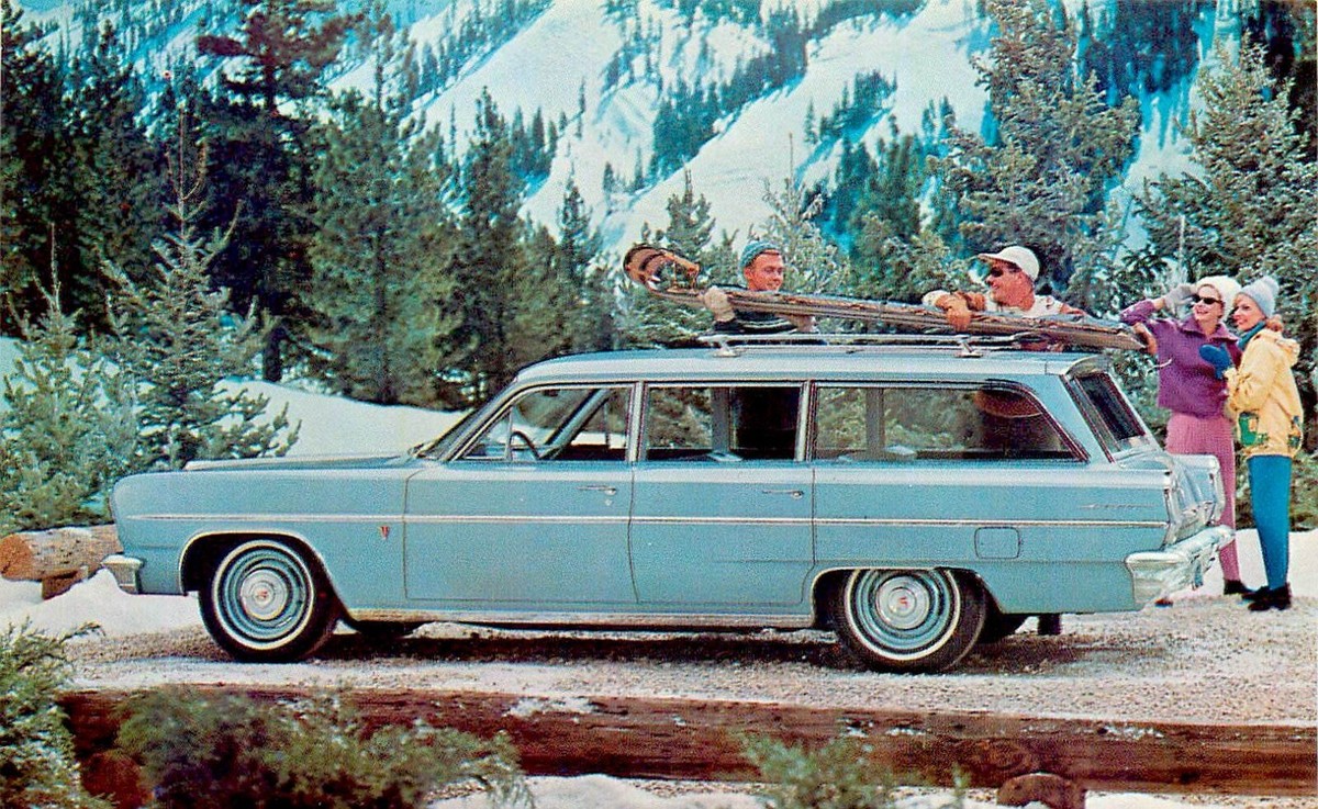 ANTIQUE AUTO, 1963 OLDSMOBILE F-85 STATION WAGON, VINTAGE POSTCARD