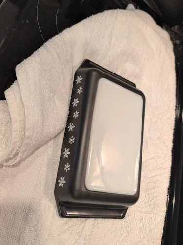 Vintage Pyrex Black Snowflake 548-B Space Saver Casserole Dish 1-1/4 Quart