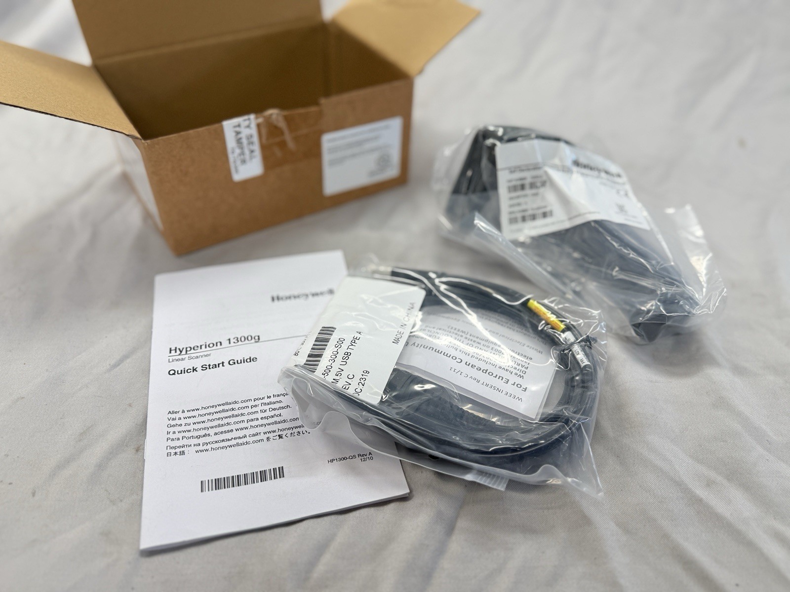 Honeywell 1300G USB Barcode Scanner Kit, Model 1300G-2USB Brand New