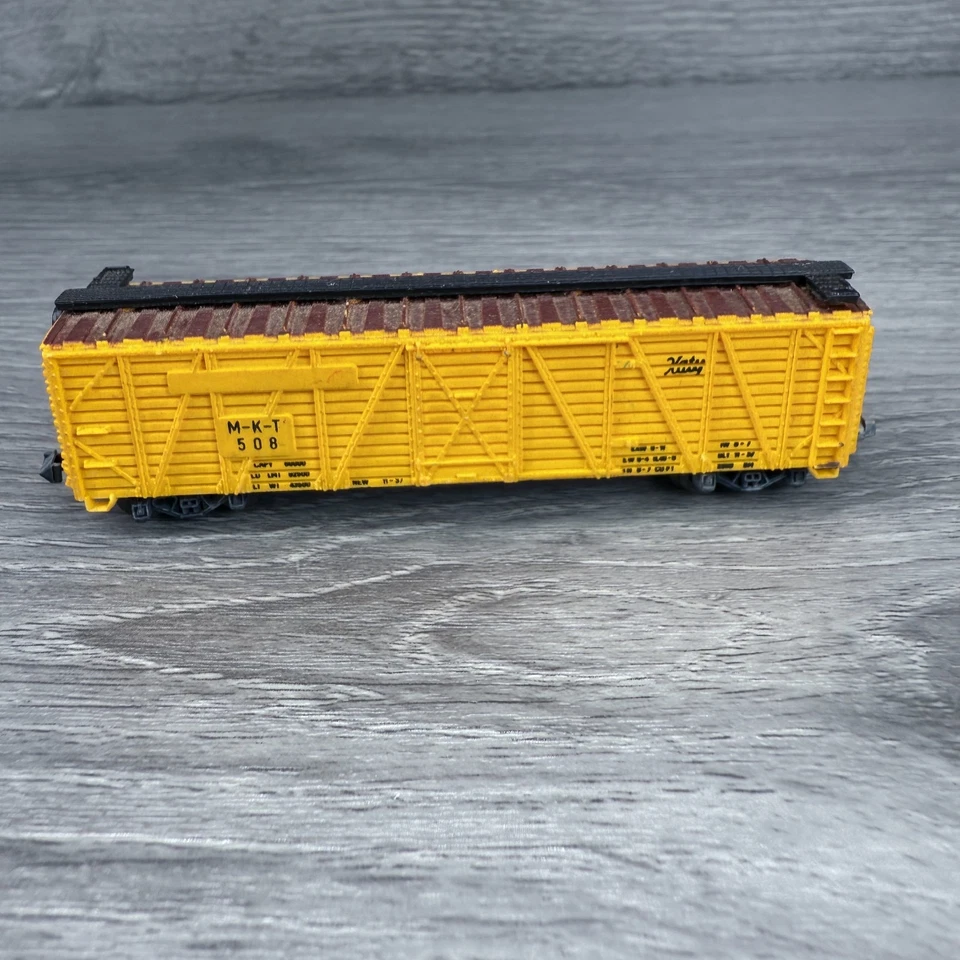 Vagón de carga amarillo Katy MKT 508 escala N Lima Italia Stock Foto 4 de 4