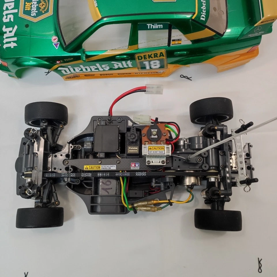 Modello auto Tamiya anni 90 restaurata anni 90 sc. 1/10 con motore - Immagine 4 di 4