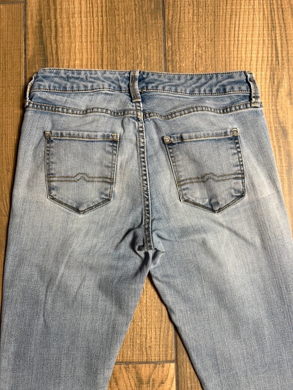 Arizona Jean Co Y2K bootleg mid rise jeans size 8 image 4