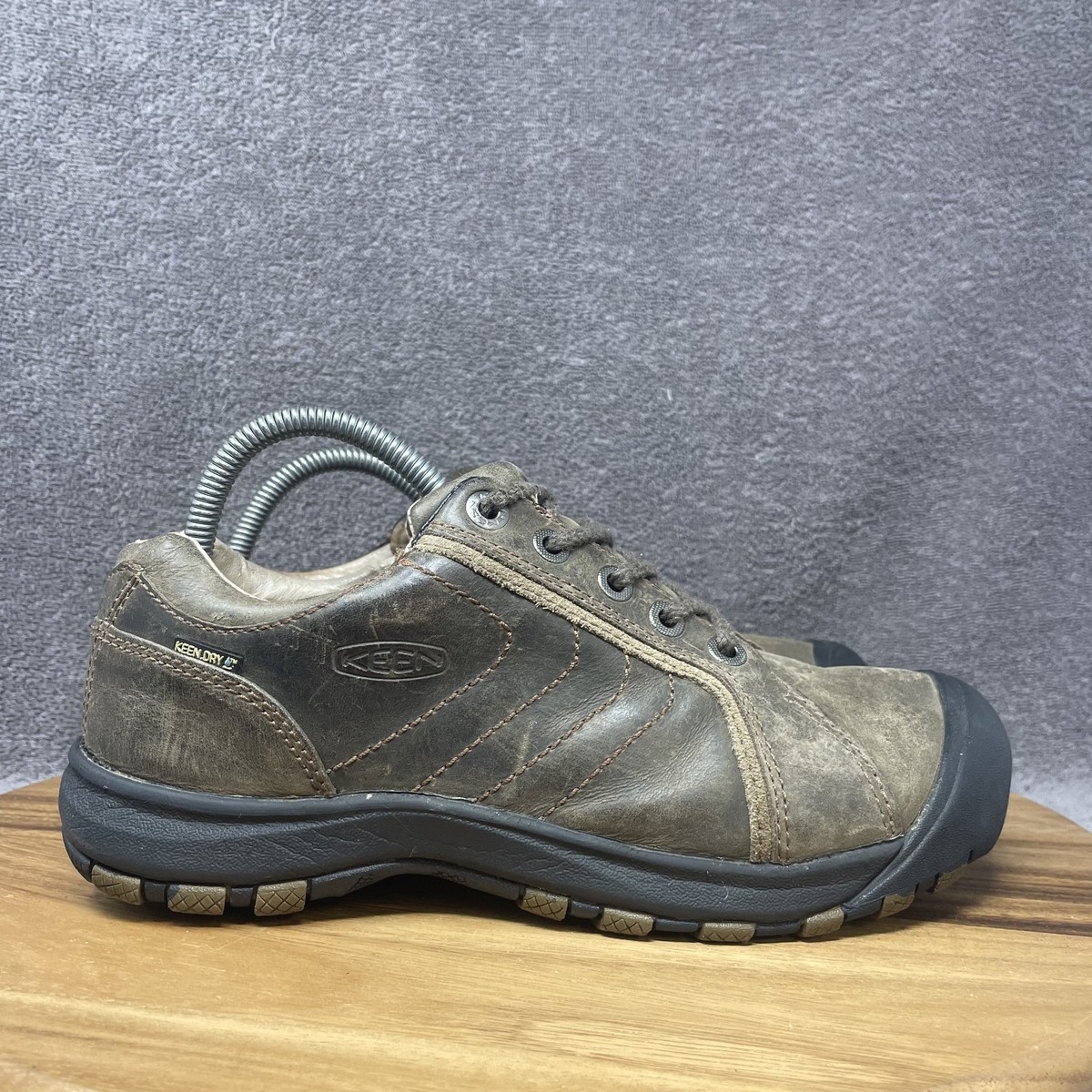 Keen Austin Hiking Shoes Mens 8 Black Leather Casual Outdoor Trail Walking keen austin products for sale | eBay main image 4