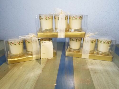 Lot ot 3 Christmas Gift Holiday Leaf Candle Set of 3 Red Berries Scented Candles