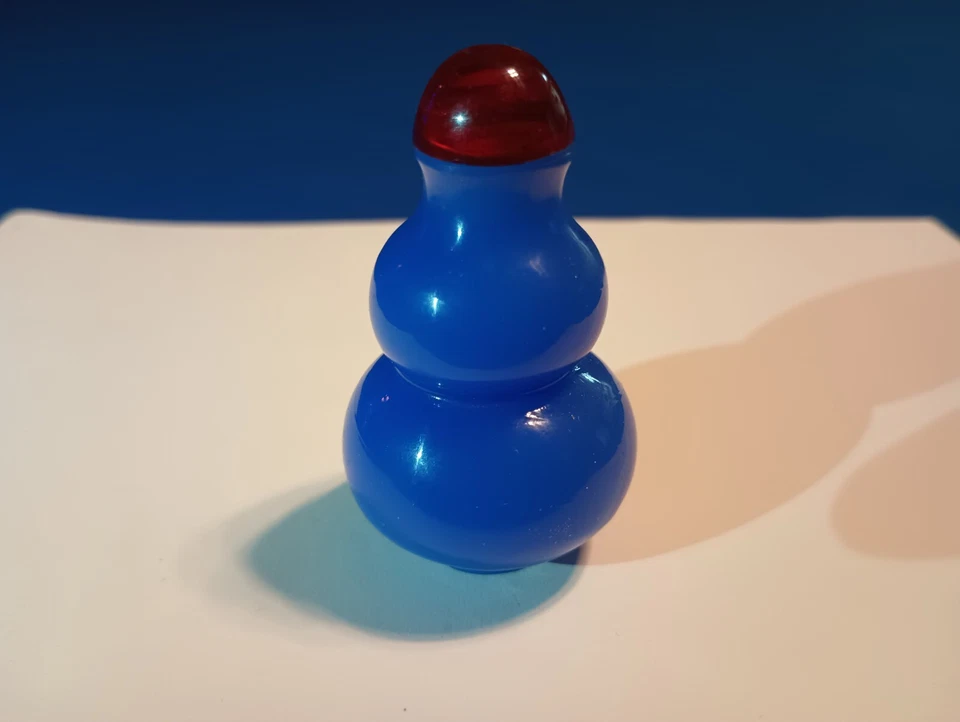 Botella de tabaco azul Foto 3 de 4