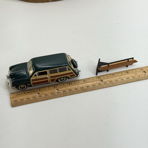 Franklin Mint 1:43 1949 Ford Woody Wagon Custom w/ Surfboard Diecast Car 1987 - Picture 11 of 13