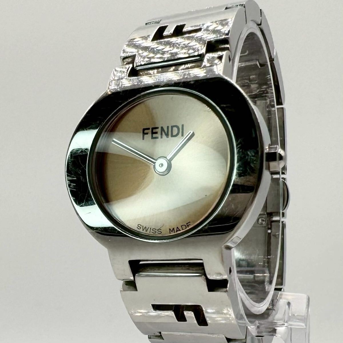 FENDI 3050L Quartz Women's Watch Salmon Pink Dial Sapphire Crystal Steel Bracele