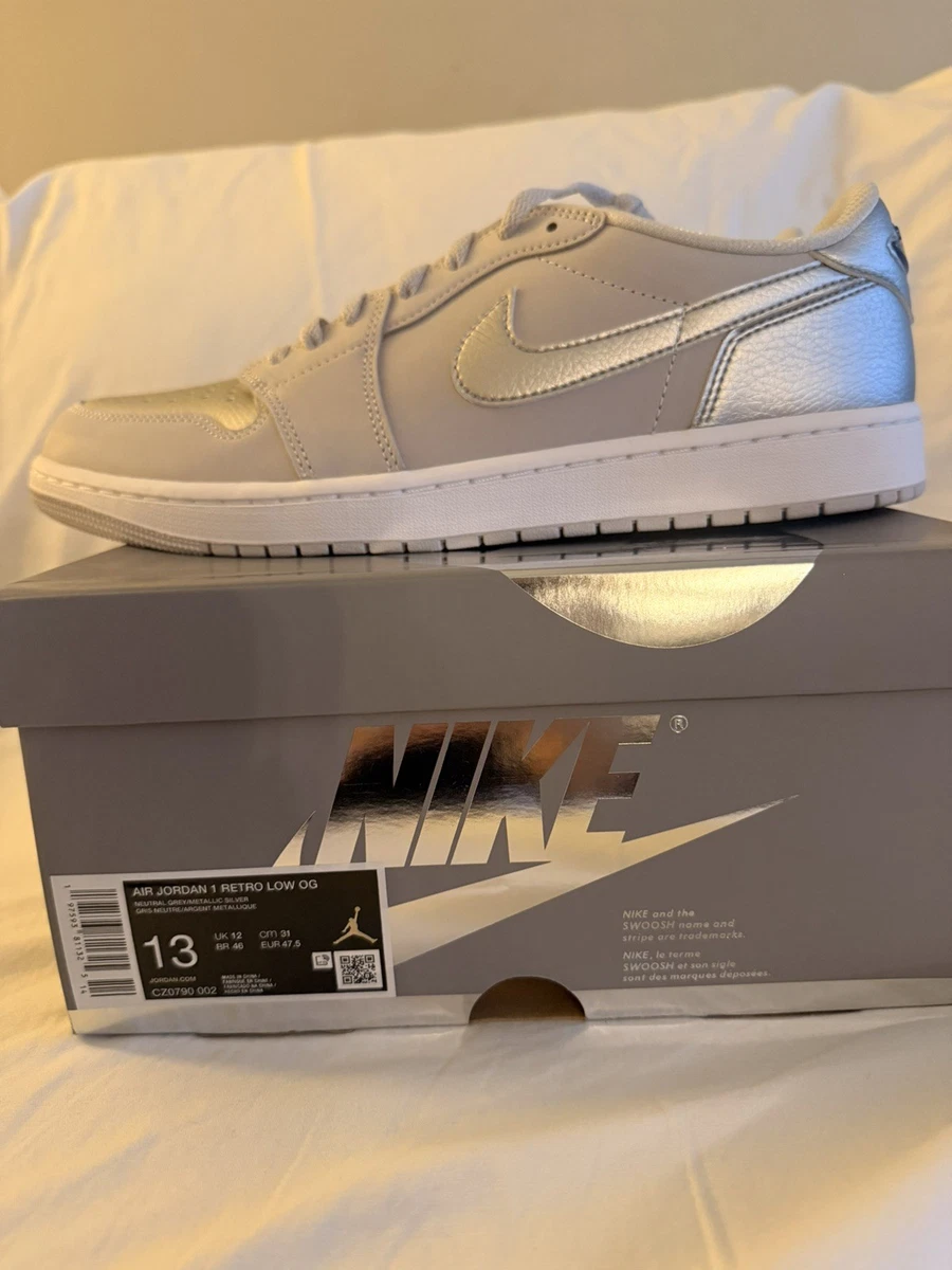 Preços baixos em Jordan 1 Retro OG Low Metallic Silver | eBay