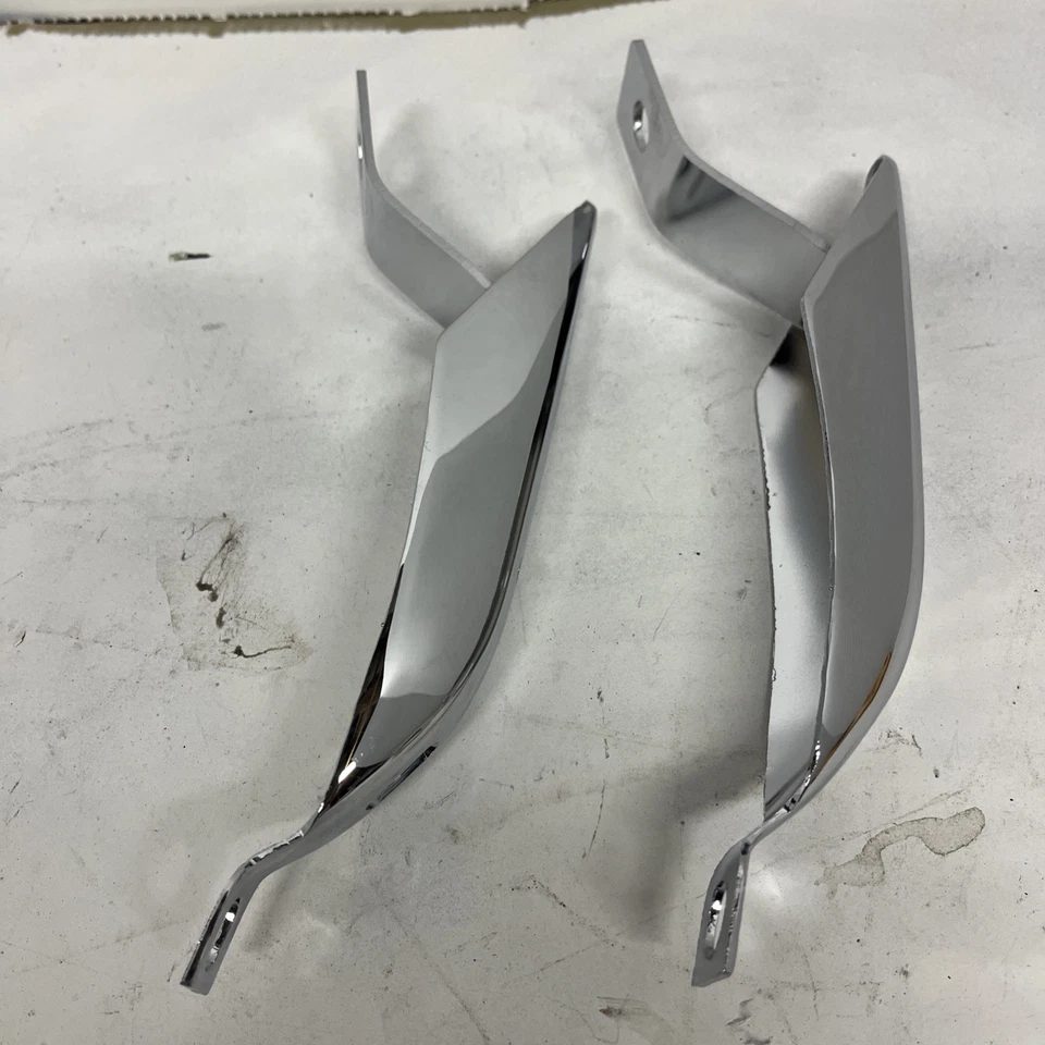 Juego de protector de parachoques trasero cromado Mustang 1967-68 - LH = RH Dynacorn #3640B Foto 2 de 2