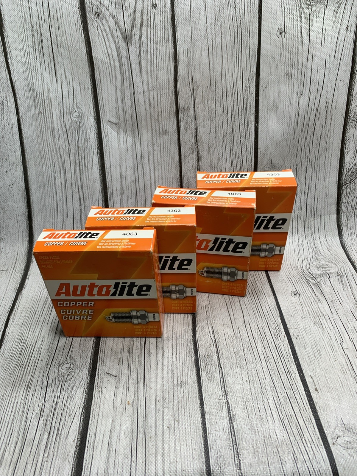 Lot Of 16 Auto Lite Spark Plugs Copper 4303 And 4063