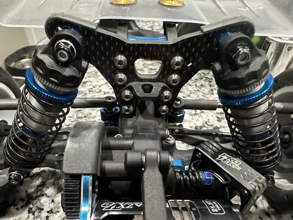Team Associated 6.4d race buggy - Image 3 of 4