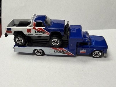 Hot Wheels Car Culture Team Transport  80 Dodge Macho Power Wagon/Retro Rig T1
