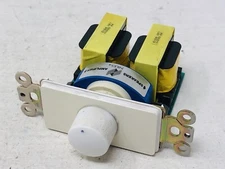 Niles Audio Wall Mount Volume Control w/ Face Plate (XF-00011) - Untested