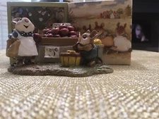 Wee Forest Folk Adam’s Apples M-187 Retired 2011 