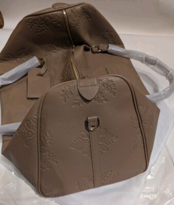 LEXBREEZY Hawaii Weekender Duffle Hawaiian Quilt Embossed Beige