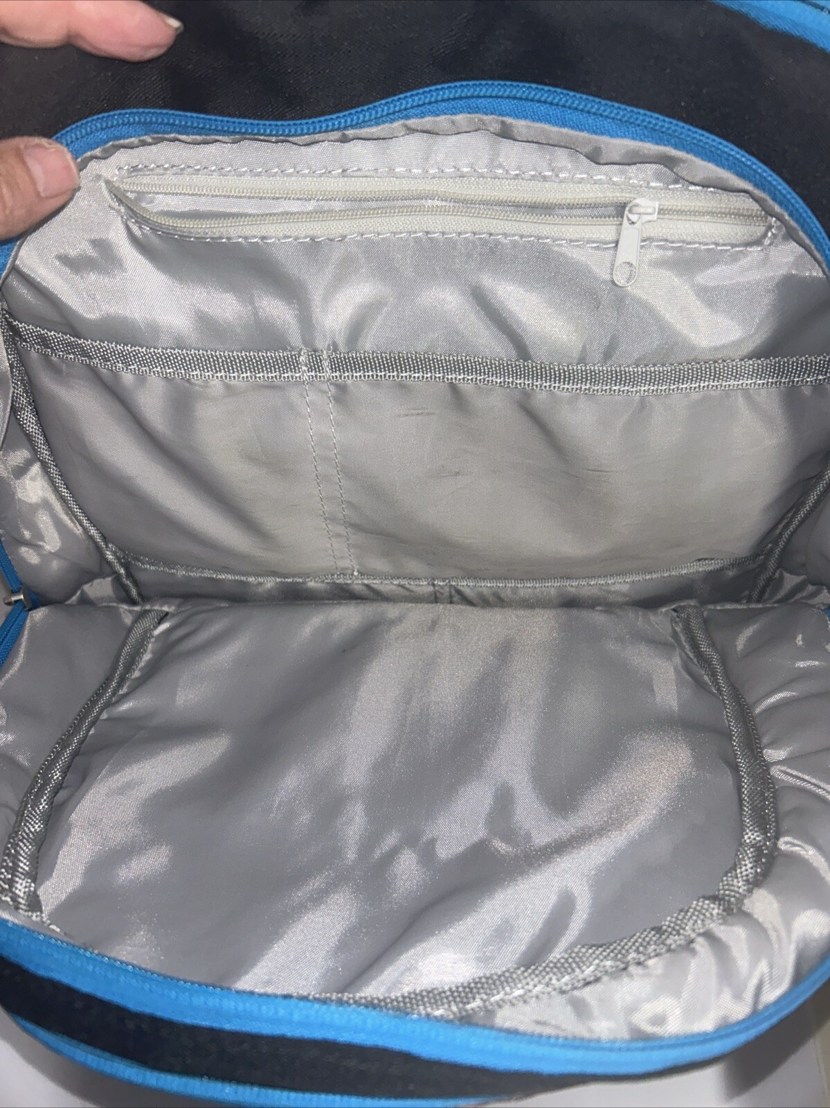 LOOPTWORKS Upcycled Computer Geek Friendly Backpa… - image 6