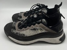 Chanel 2022 Mixed Fabric Calfskin/Suede Low-Top CC Logo Sneaker sz 38.5