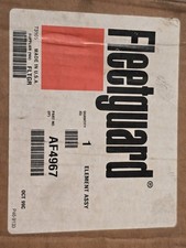 New Genuine Fleetguard AF4967 Air Filter