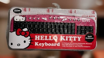 Hello Kitty USB Keyboard Sanrio Sakar Pink Hot Keys Spill Resistant Sealed  