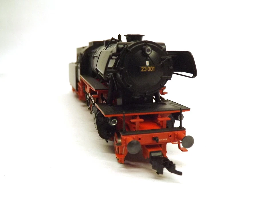 Trix 22230 DB Epoch III BR 23 2-6-2 Loco 23001 Black & Red DCC Sound (HO) Boxed - Image 4 of 4